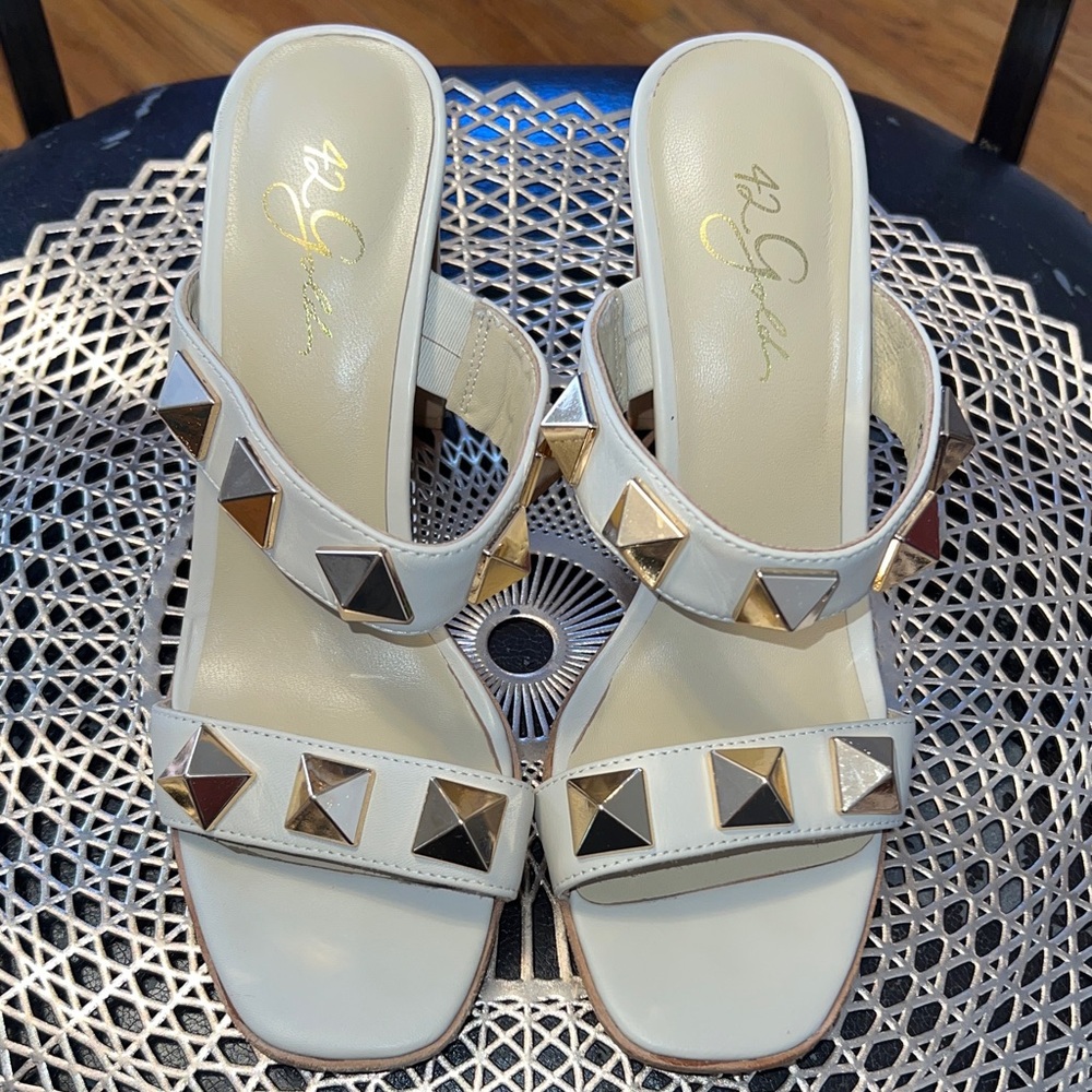 42 Gold Cream Lara Block Leather Studded Slide Mules